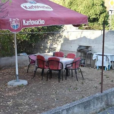 Apartment Manigo Supetar Buitenkant foto