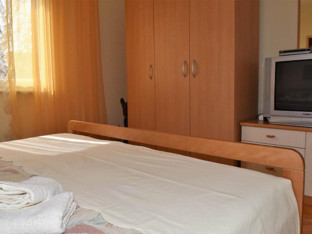 Apartment Manigo Supetar Buitenkant foto